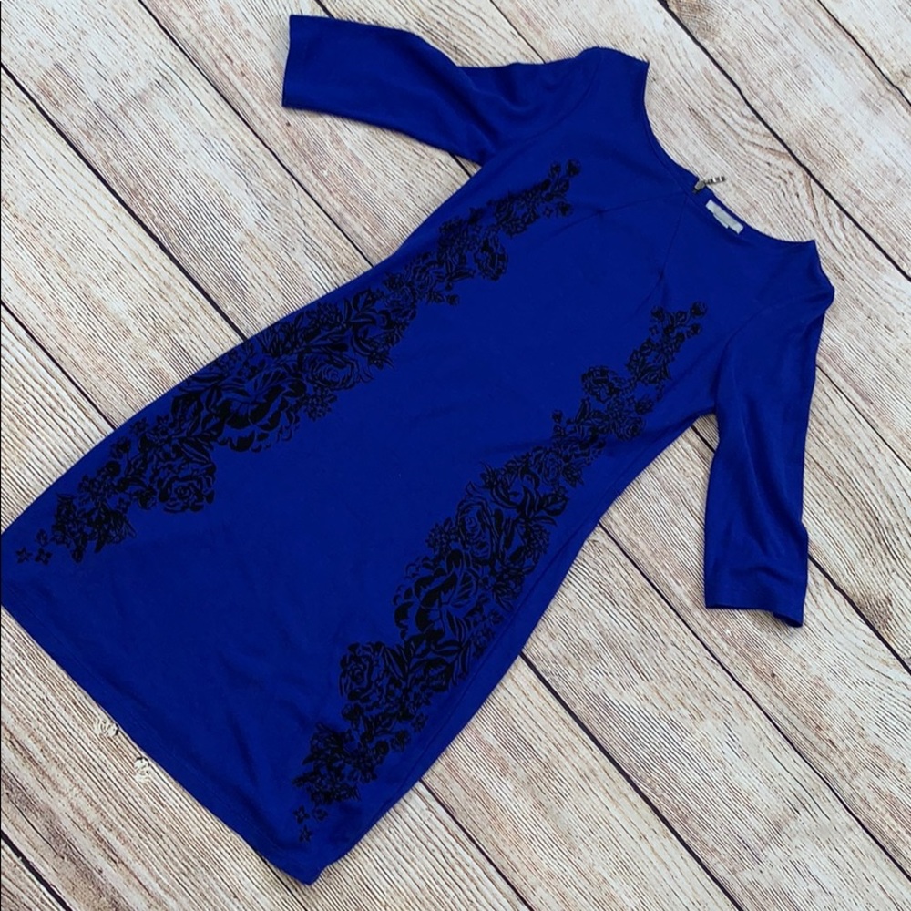 H and M short sleeve black detail dress size M